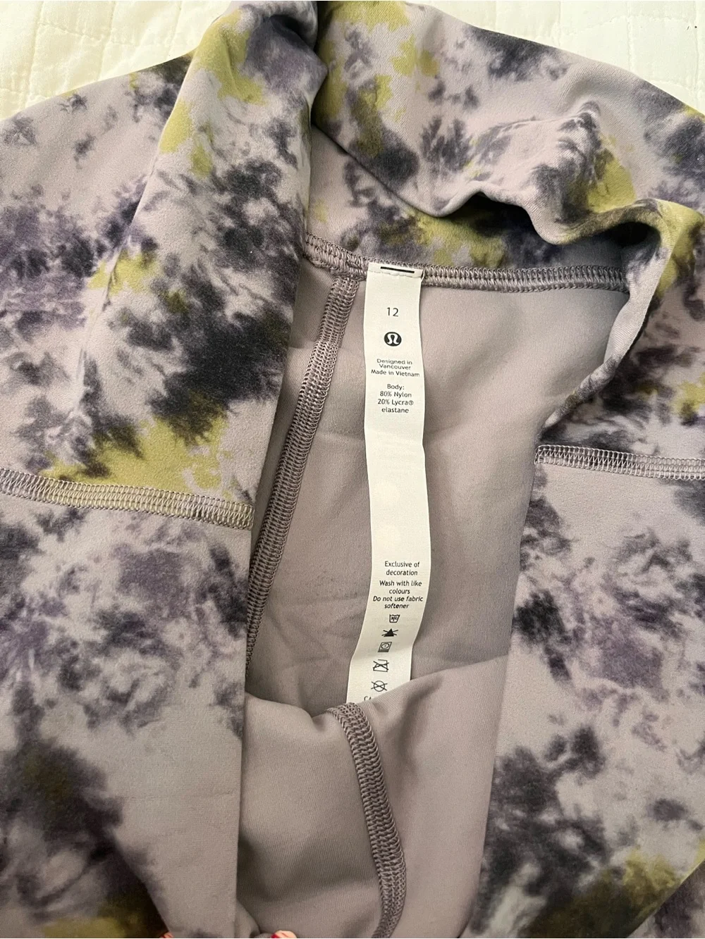 Women’s Lululemon Tie-Dye Active Leggings in Lavender,Black, and Olive